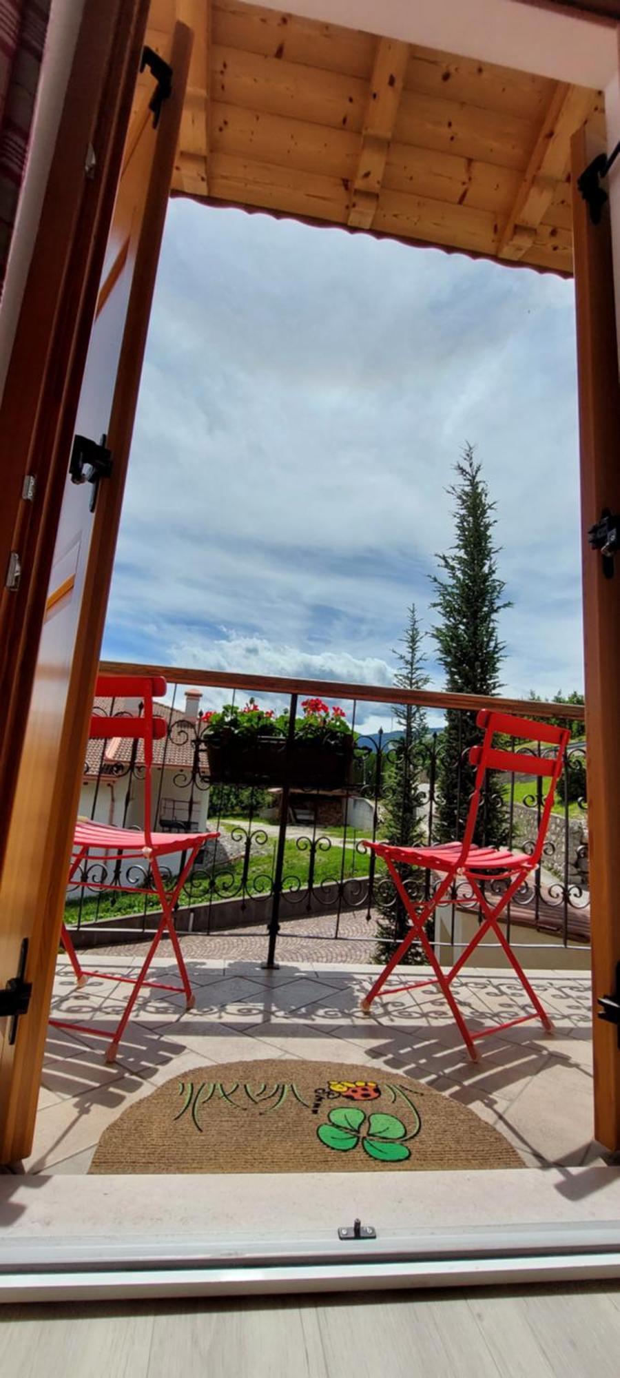 Horse House Bed & Breakfast Romallo Exterior foto