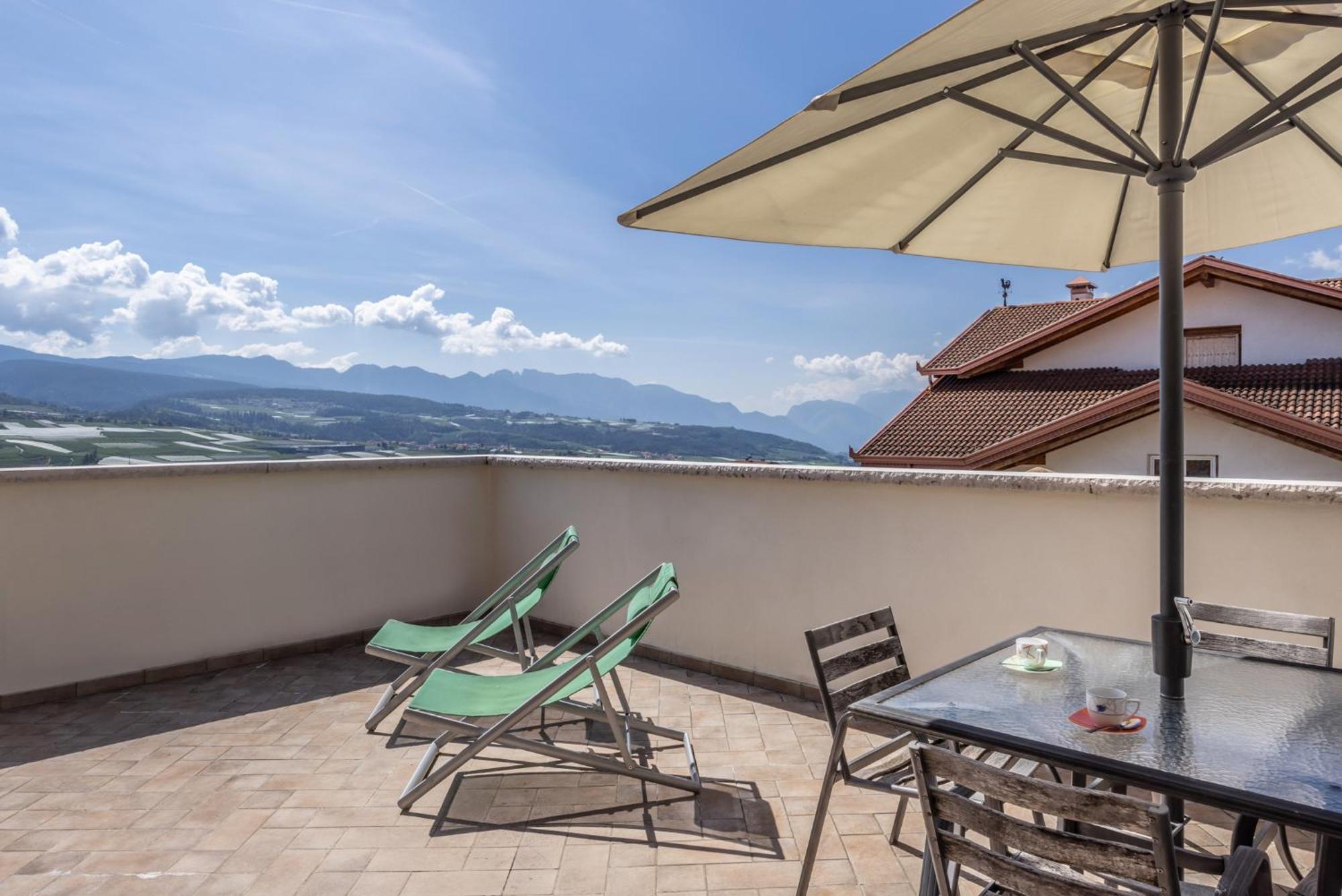 Horse House Bed & Breakfast Romallo Exterior foto