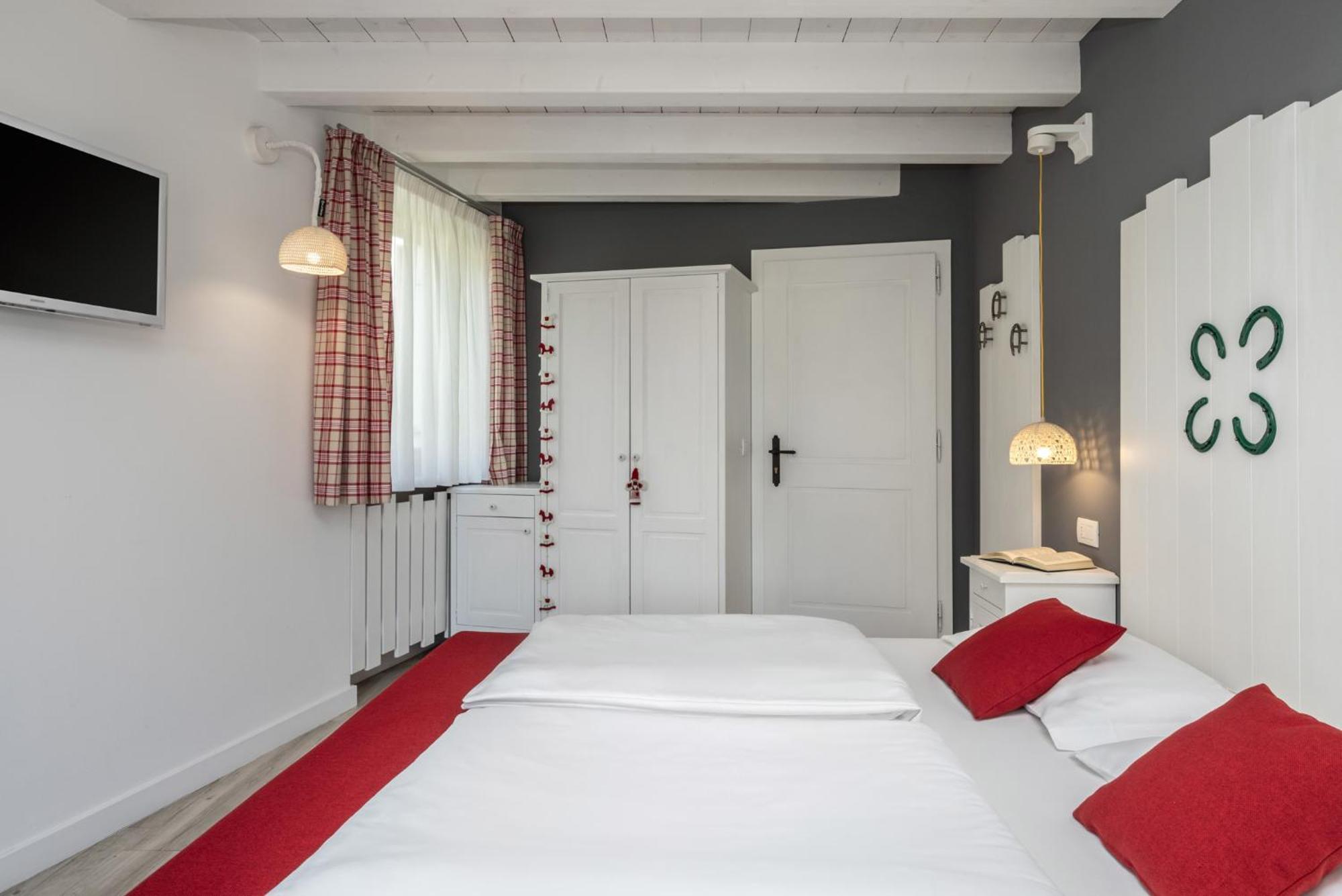Horse House Bed & Breakfast Romallo Exterior foto