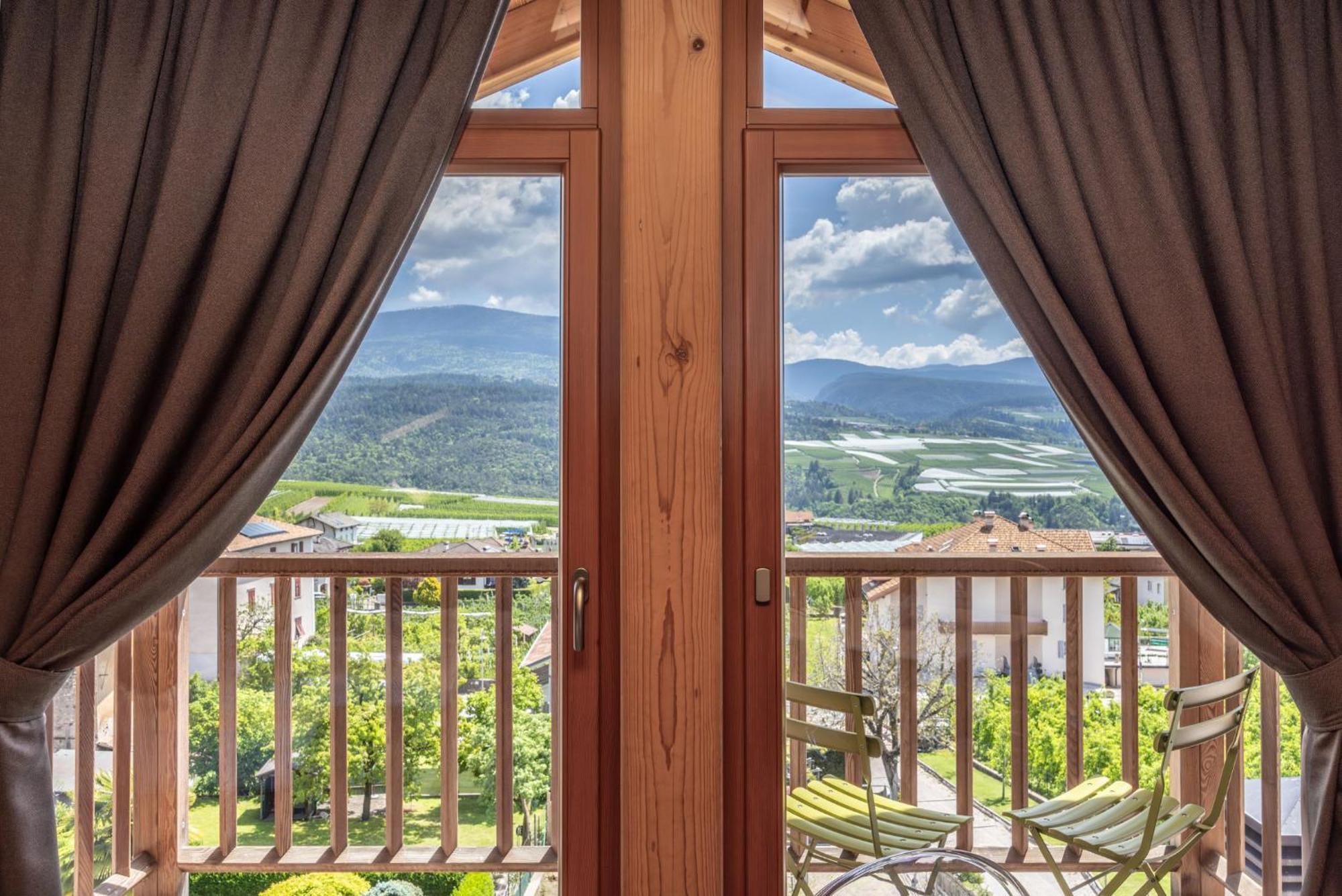Horse House Bed & Breakfast Romallo Exterior foto
