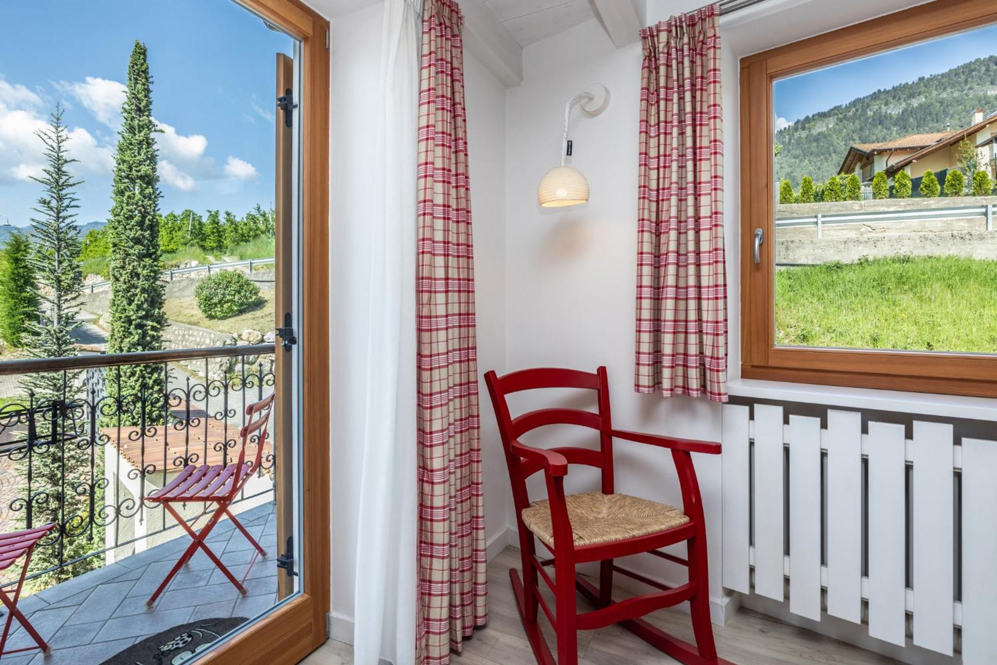Horse House Bed & Breakfast Romallo Exterior foto