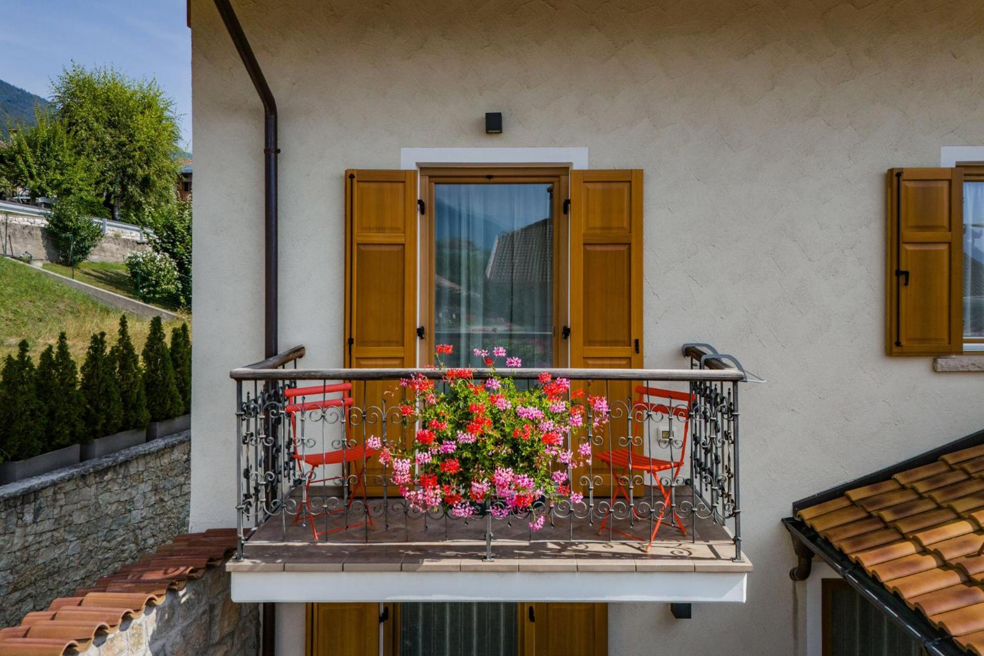 Horse House Bed & Breakfast Romallo Exterior foto
